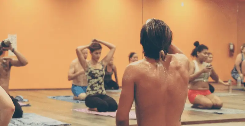 How to Prepare for Hot Yoga